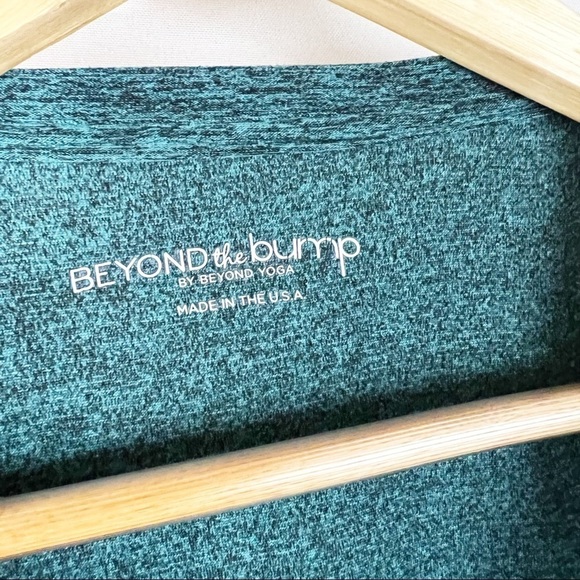 Beyond the Bump by Beyond Yoga Maternity Top - Picture 4 of 6